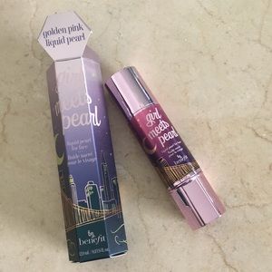 Benefit Cosmetics Girl Meets Pearl luminizer